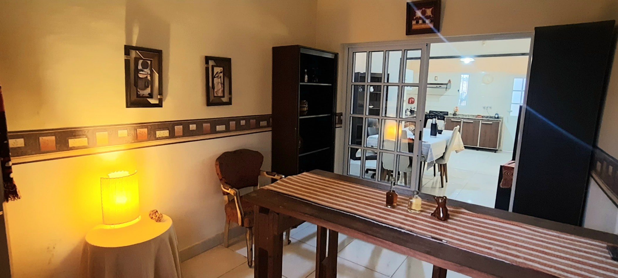 SE VENDE CASA 3 DORMITORIOS, ZONA AV. RAMIREZ Y LAURENCENA. SE RECIBE PROPIEDAD MENOR VALOR