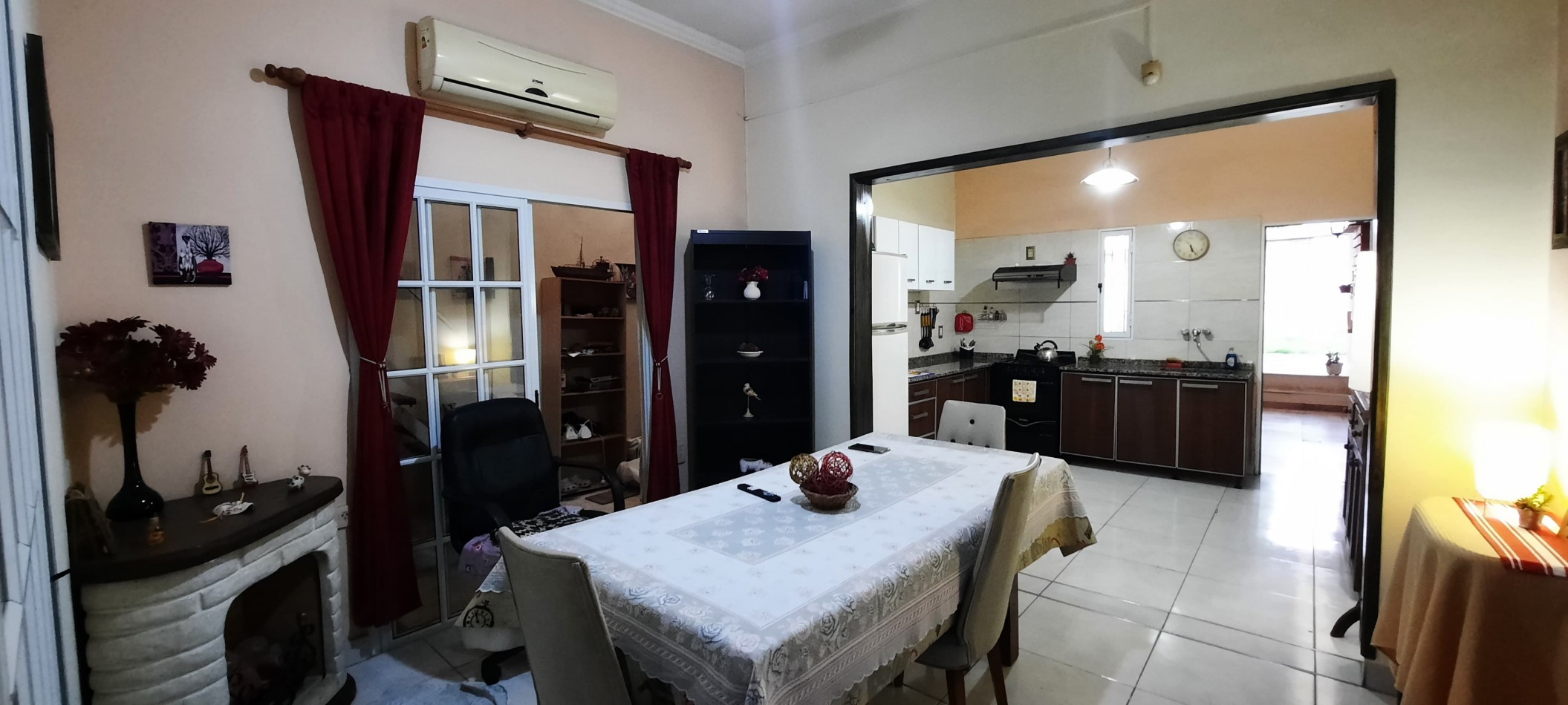 SE VENDE CASA 3 DORMITORIOS, ZONA AV. RAMIREZ Y LAURENCENA. SE RECIBE PROPIEDAD MENOR VALOR