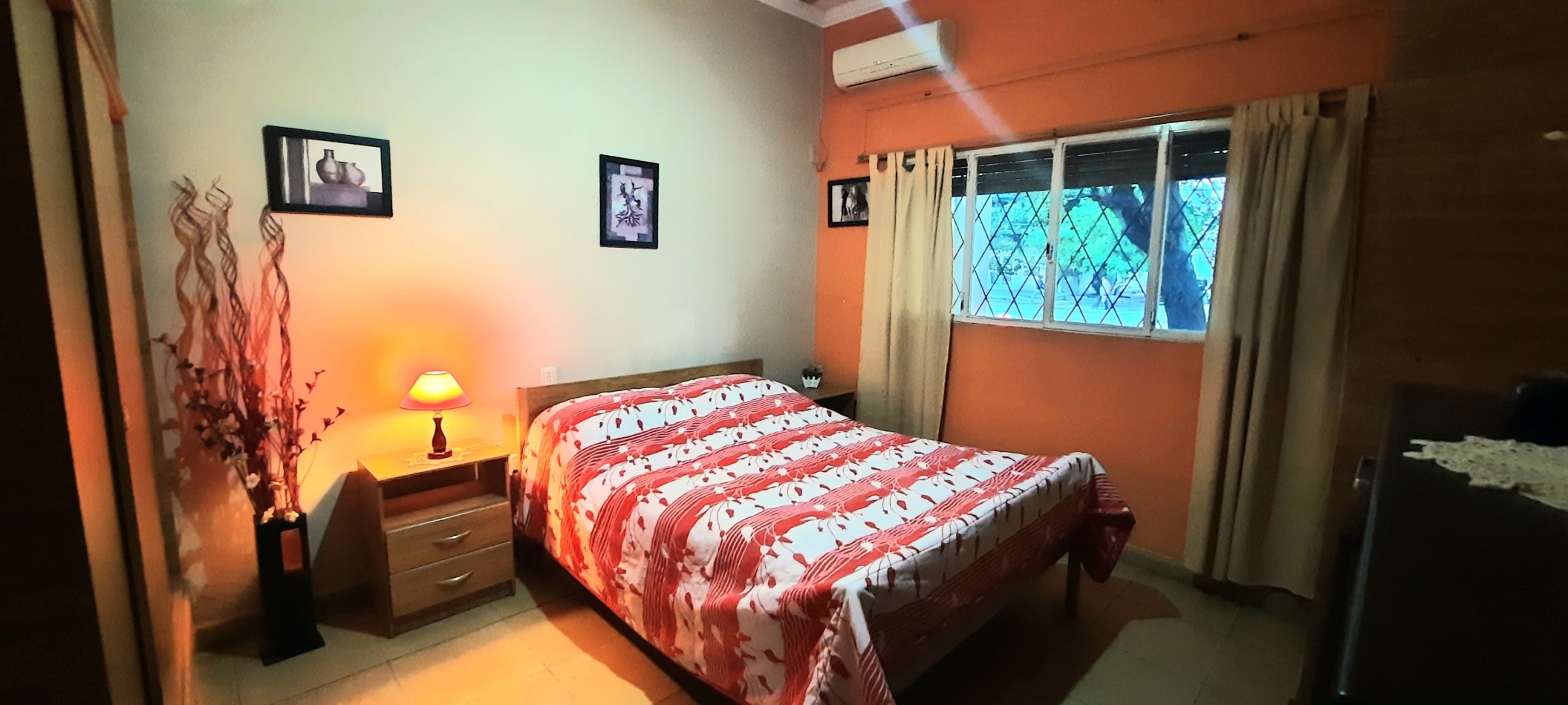 SE VENDE CASA 3 DORMITORIOS, ZONA AV. RAMIREZ Y LAURENCENA. SE RECIBE PROPIEDAD MENOR VALOR