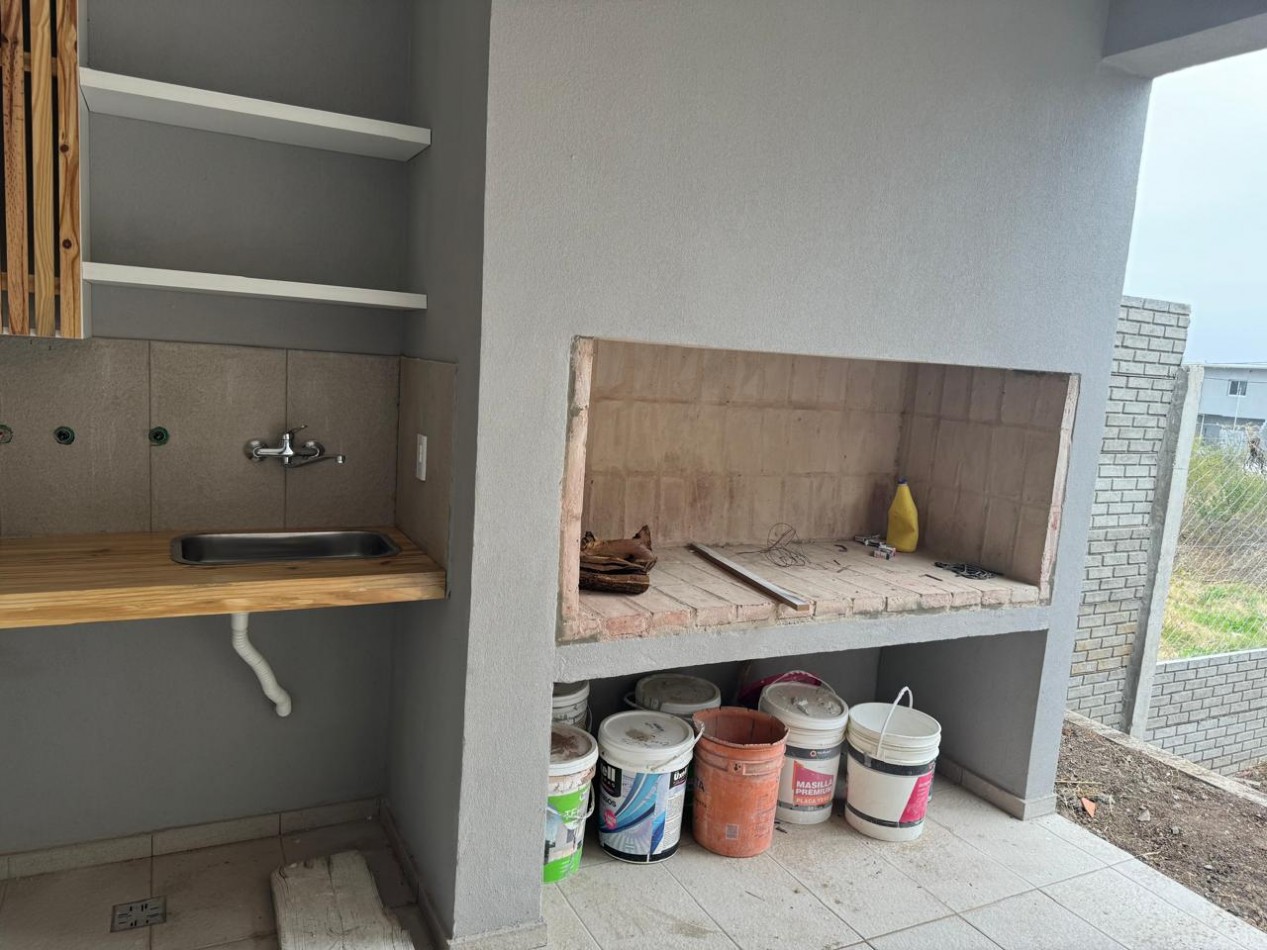 Vendo casa a estrenar de 3 dormitorios en zona Santa Candida, Parana 
