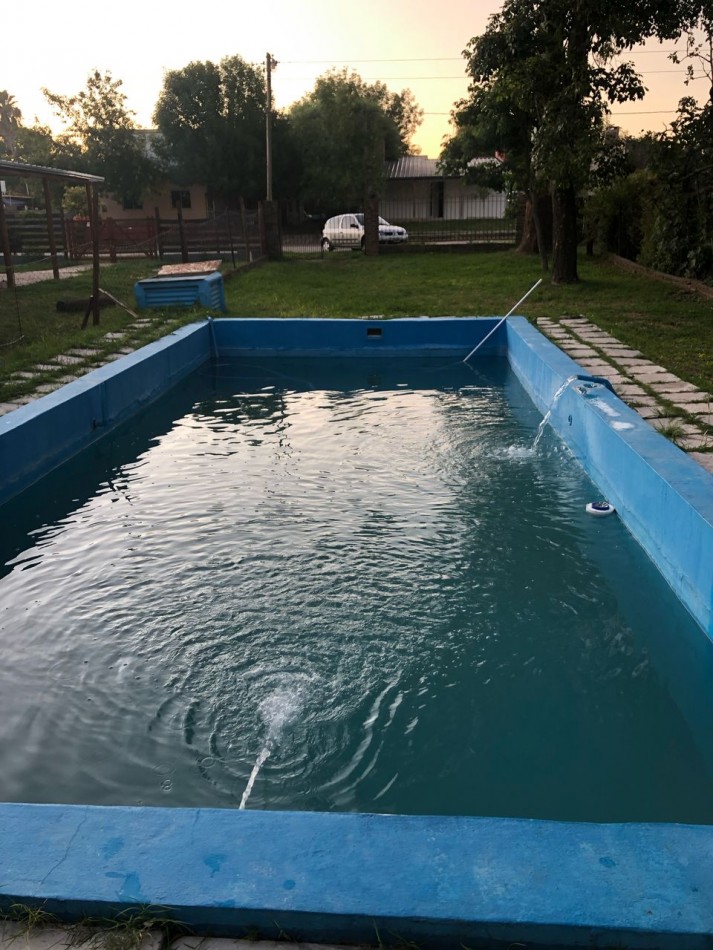 CASA QUINTA IDEAL EN VILLA URQUIZA CON AMPLIO TERRENO