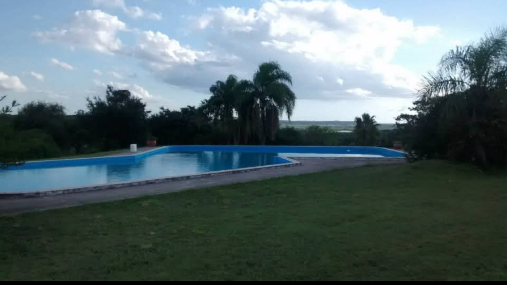 SE VENDE TERRENO EN BARRIO PRIVADO LAS COLINAS 