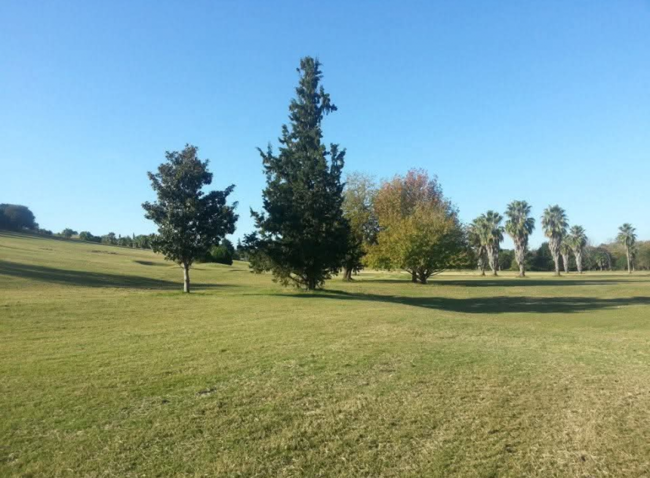 SE VENDE TERRENO EN BARRIO PRIVADO LAS COLINAS 