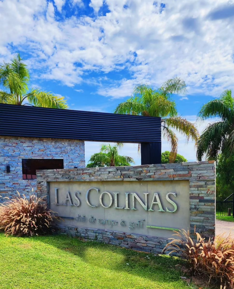 SE VENDE TERRENO EN BARRIO PRIVADO LAS COLINAS 