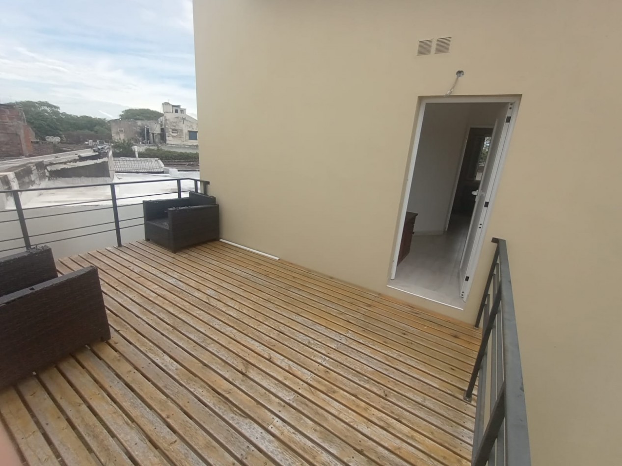 SE VENDE MODERNO DUPLEX 