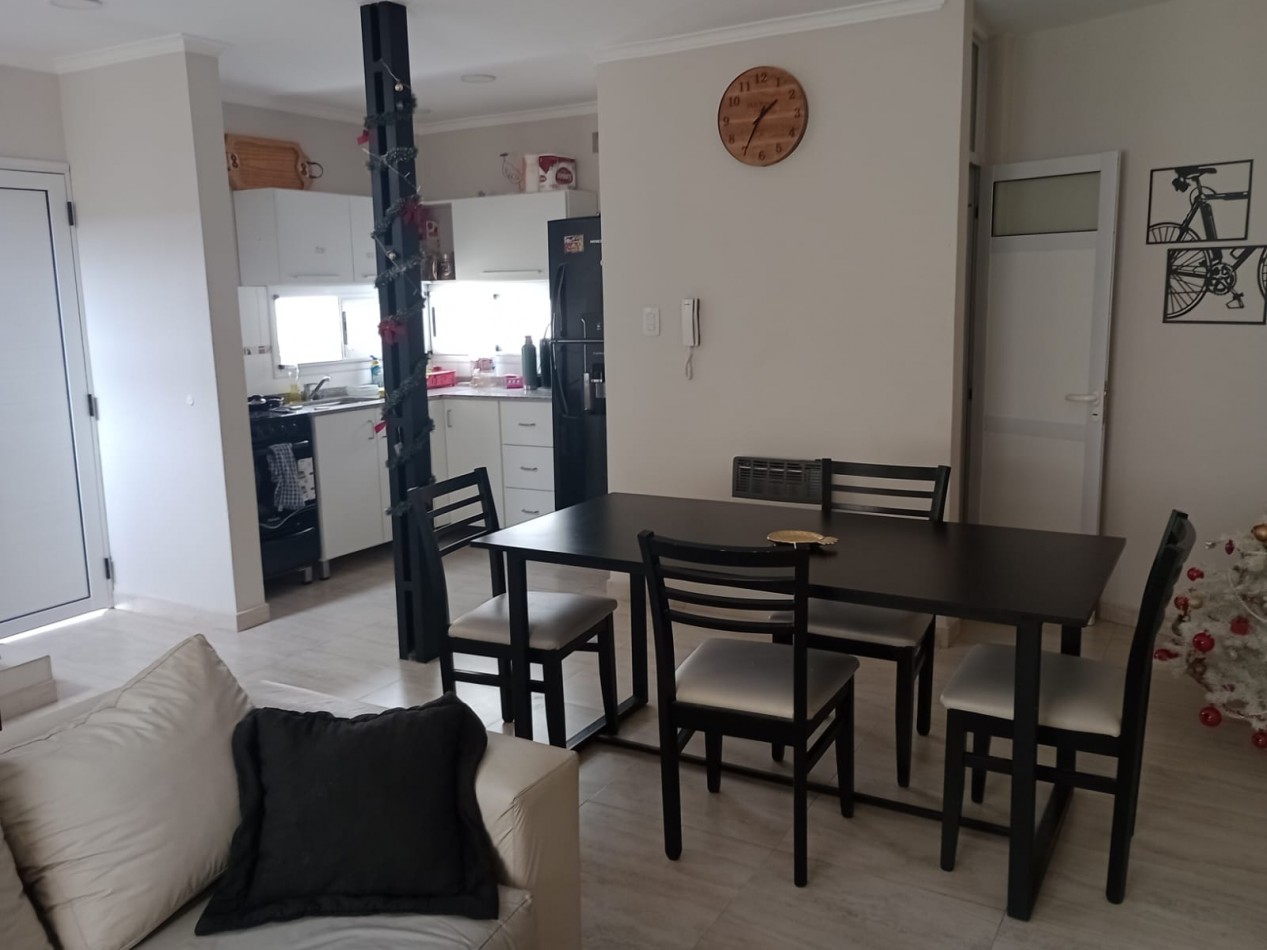 SE VENDE MODERNO DUPLEX 