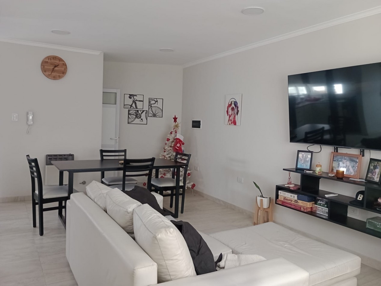 SE VENDE MODERNO DUPLEX 