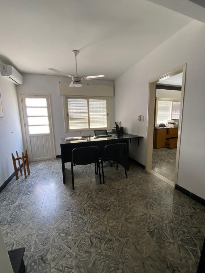 SE VENDE CASA EN CALLE DIAMANTE  Y ESPAÑA