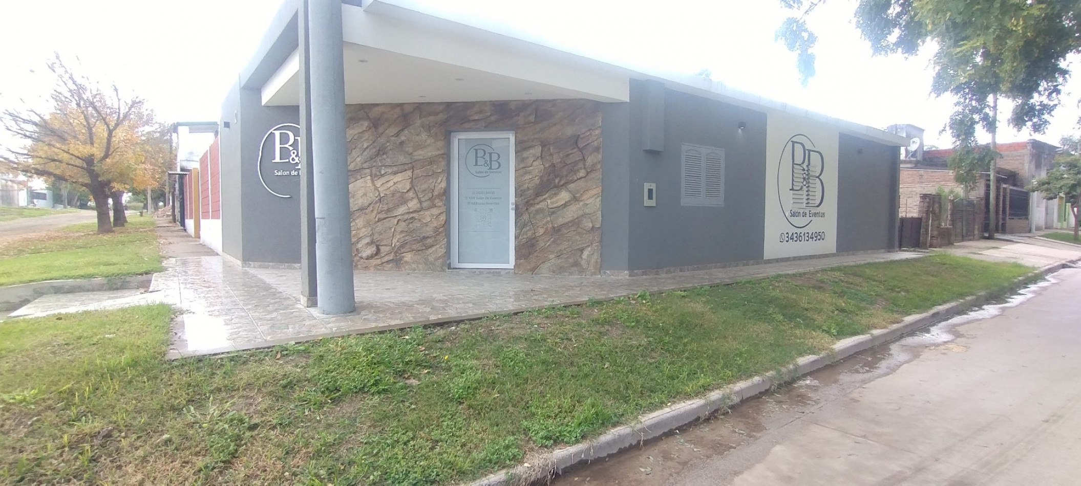 SE VENDE SALON DE EVENTOS, CASA Y DEPARTAMENTO CON GARAGE