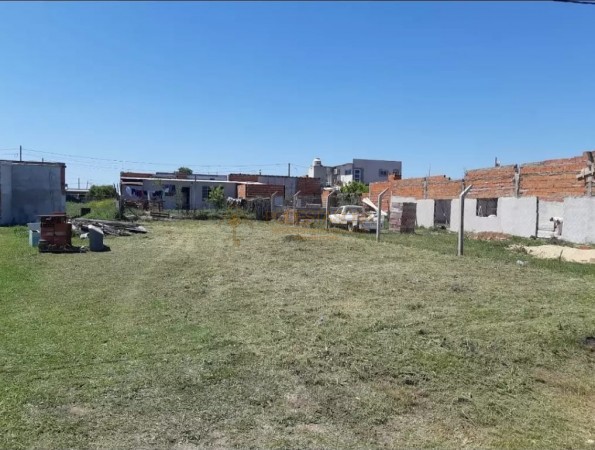 VENDO TERRENO EN SAN BENITO EN PESOS