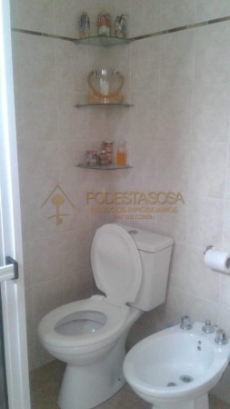EXCLUSIVA CASA QUINTA EN LAS ACACIAS
